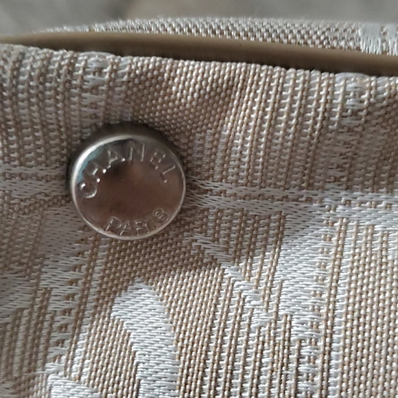 Chanel nylon tote bag - Picture 9 of 14